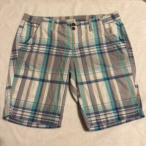 Women’s Old Navy Teal & Navy Plaid Bermuda Shorts size 12